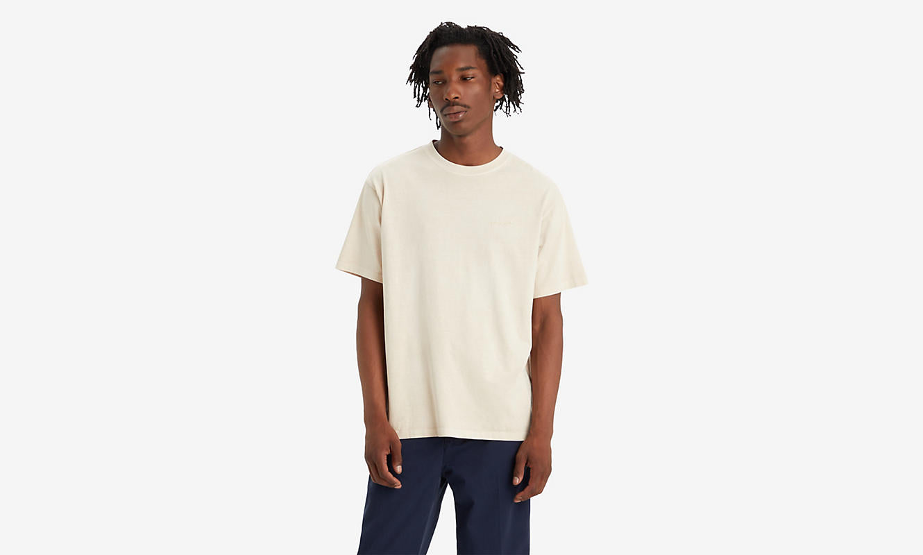 Levi’s red tab vintage tee fog