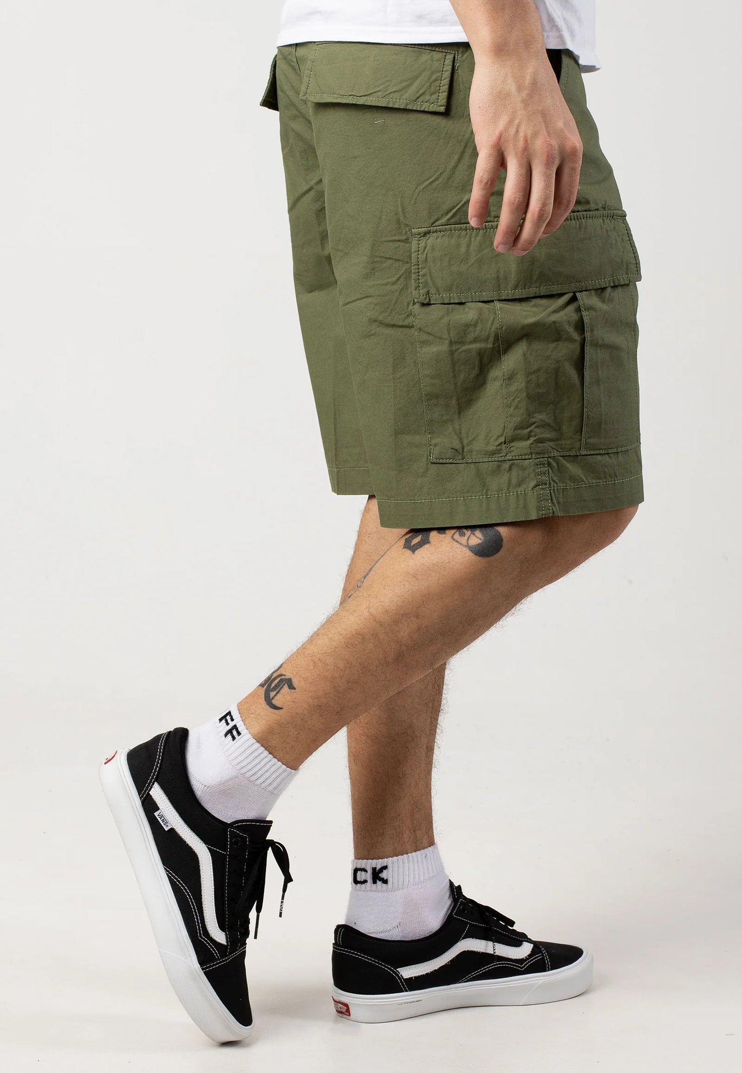 Vans service cargo loose olive
