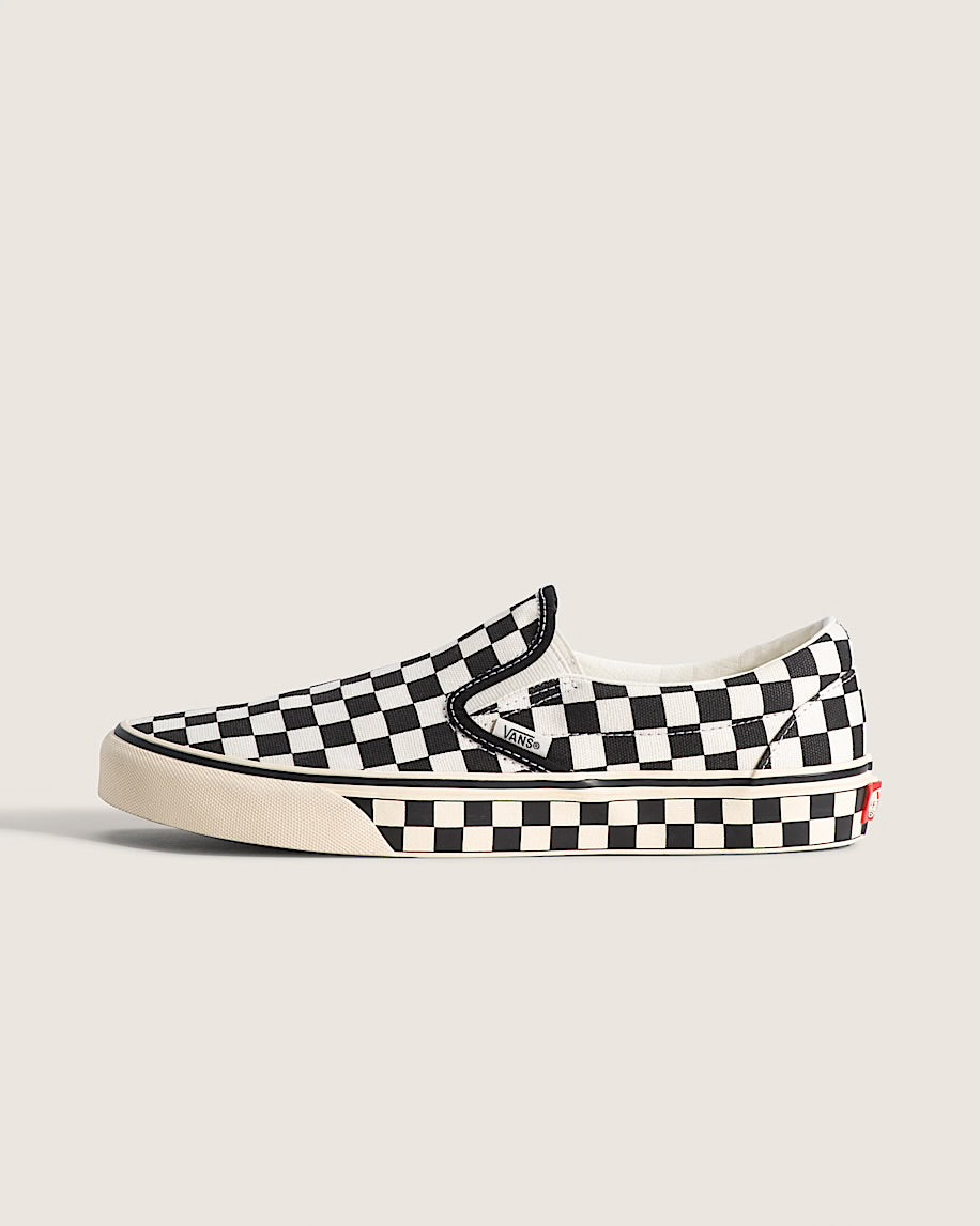 vans classic slip-on checkerboard black marshmallow