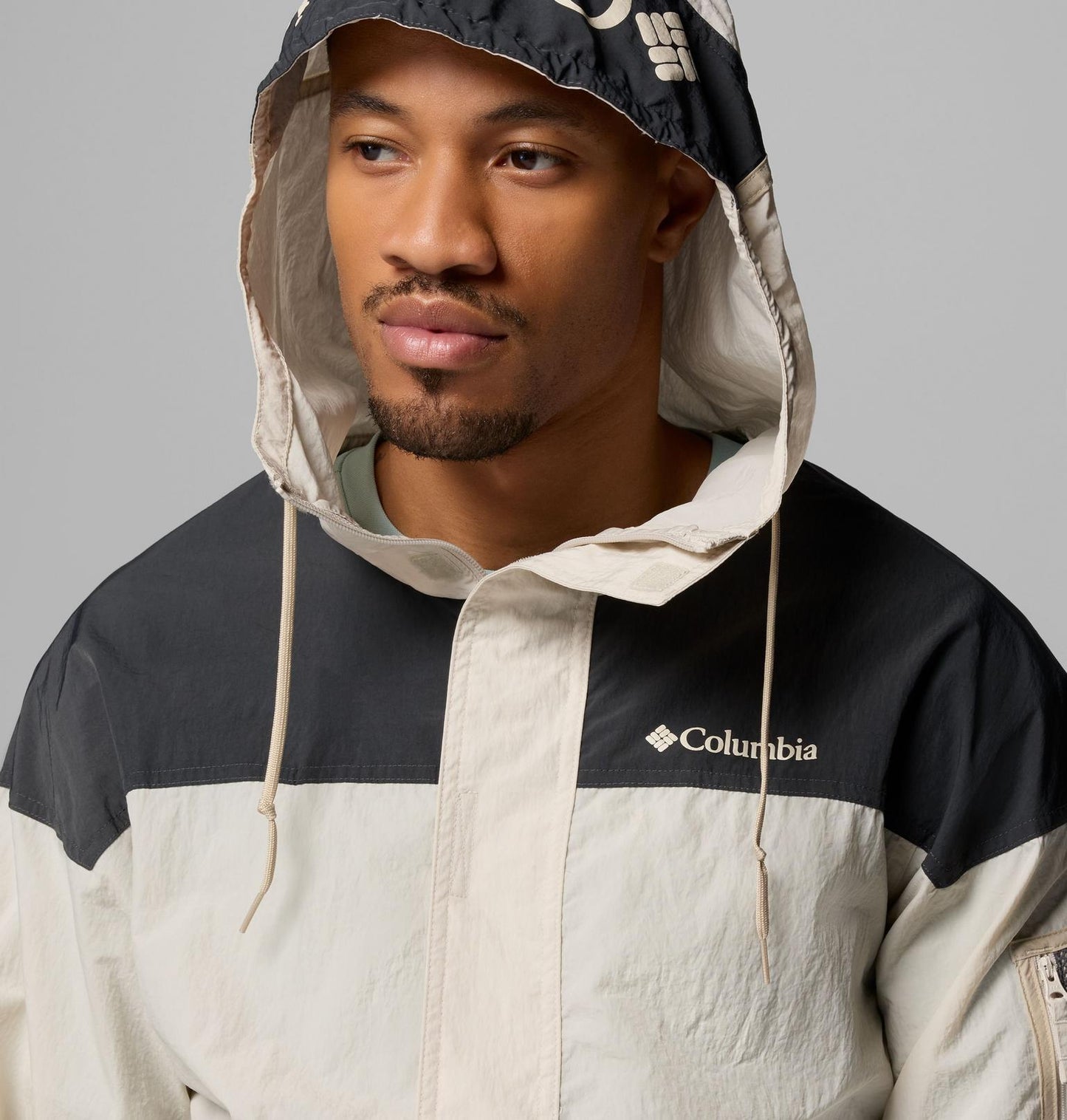 Columbia challenger II windbreaker sand